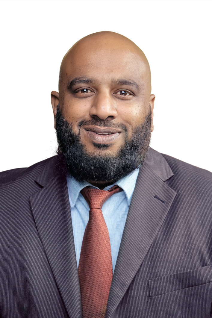 Viven Naidoo – College Principal